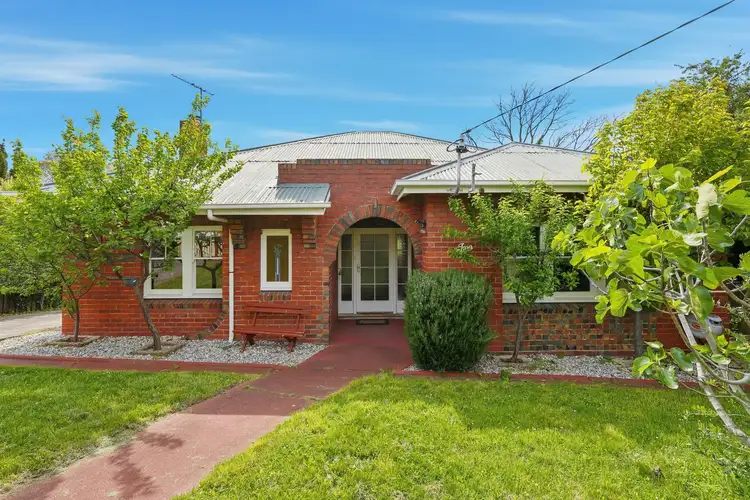 2 Lasswade Avenue, Sandy Bay TAS 7005