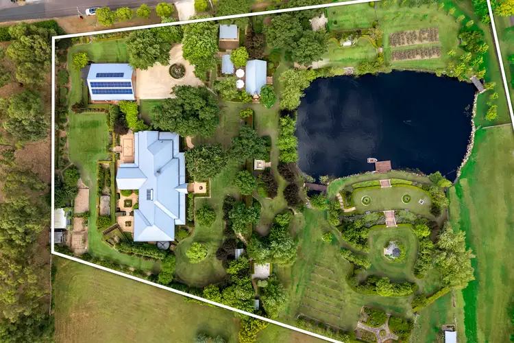 2 Forest Hill Drive, Oakhampton Heights NSW 2320