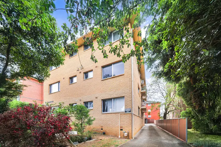 8/584 Blaxland Road, Eastwood NSW 2122