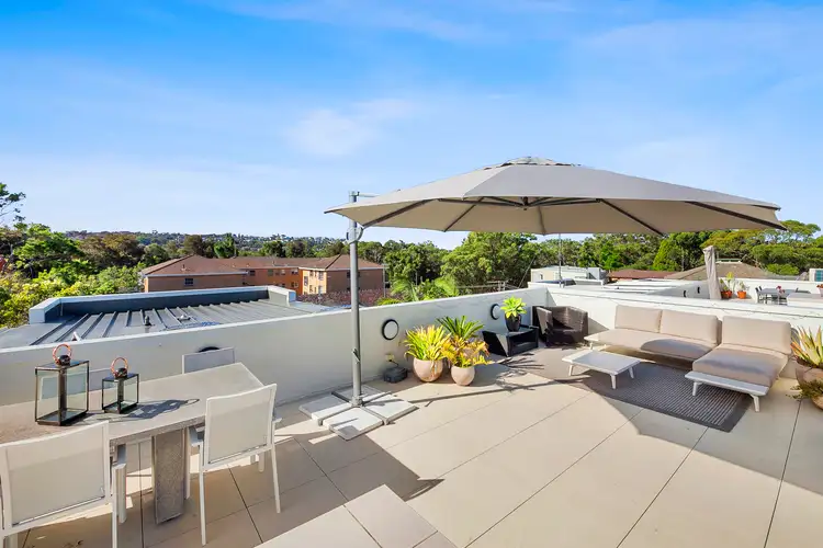 9/18 Hawkesbury Avenue, Dee Why NSW 2099