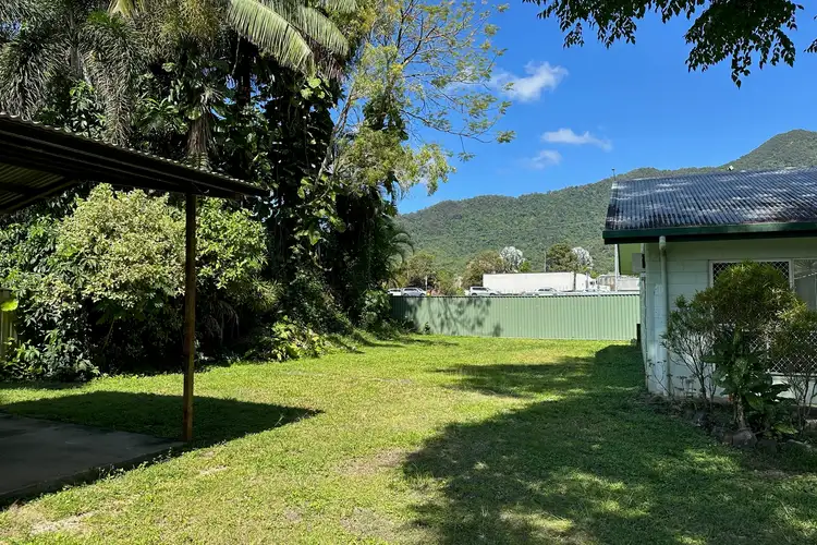 2 Coombs Street, White Rock QLD 4868