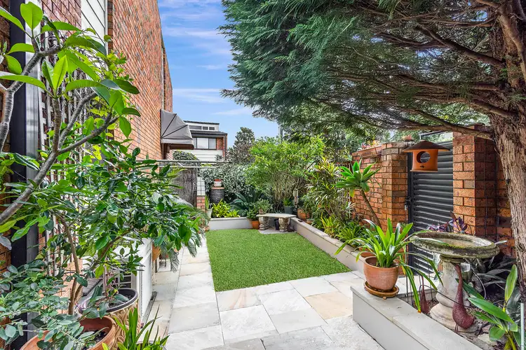 1/49 Ben Boyd Road, Neutral Bay NSW 2089