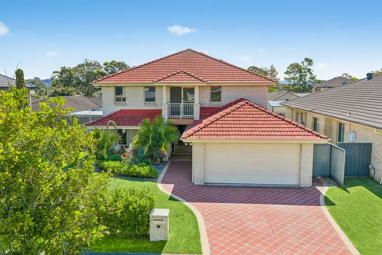 42 Quarterhorse Parade, Wadalba NSW 2259