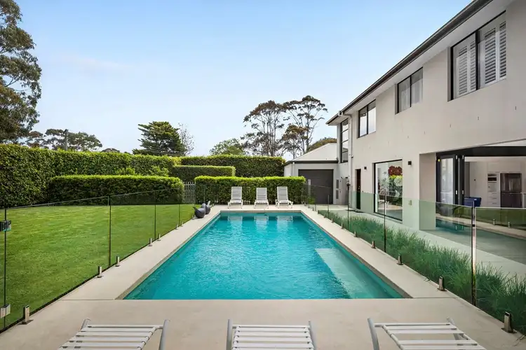 31 Old Mornington Road, Mount Eliza VIC 3930