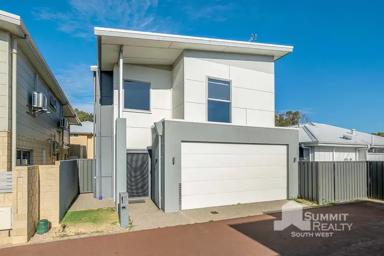 17/17 Hayward Street