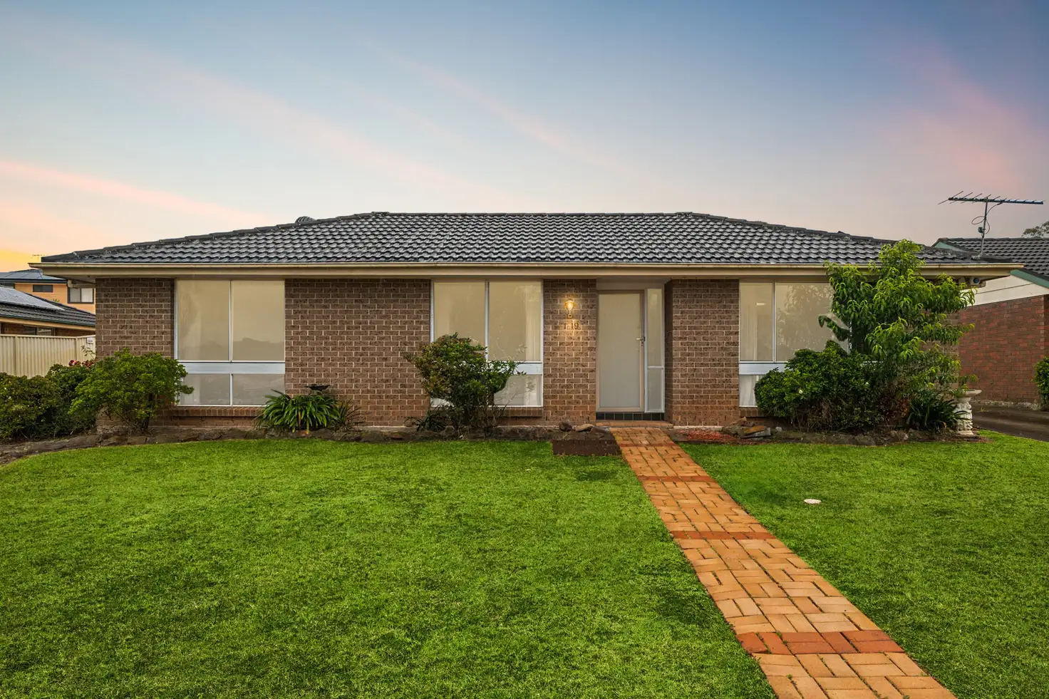 Main view of Homely villa listing, 1/19 Colevile Place, Rosemeadow NSW 2560
