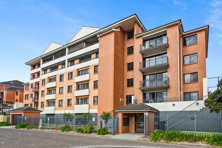 77/214-220 Princes Highway