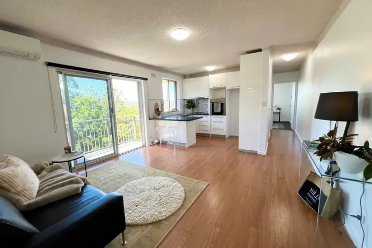 21/26 - 30 Waine Street