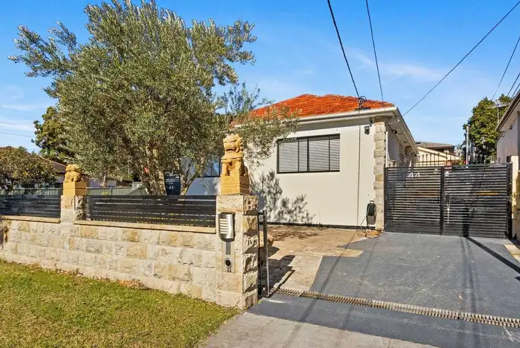 44 Melrose Avenue, Sylvania NSW 2224