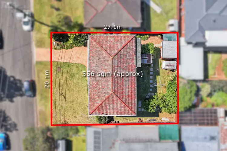 3 Leon Avenue, Georges Hall NSW 2198