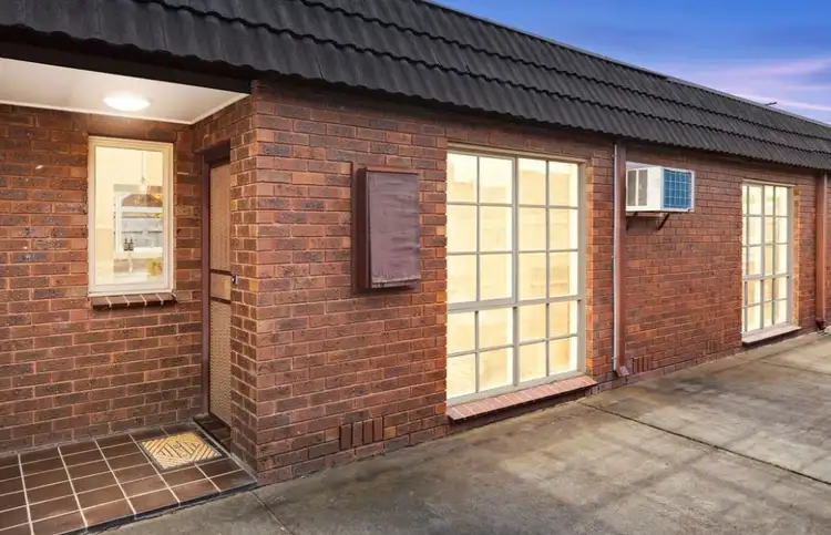 2/40 Crawley Street, Reservoir VIC 3073