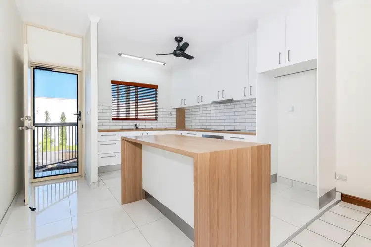 15/18 Kelsey Crescent, Millner NT 810