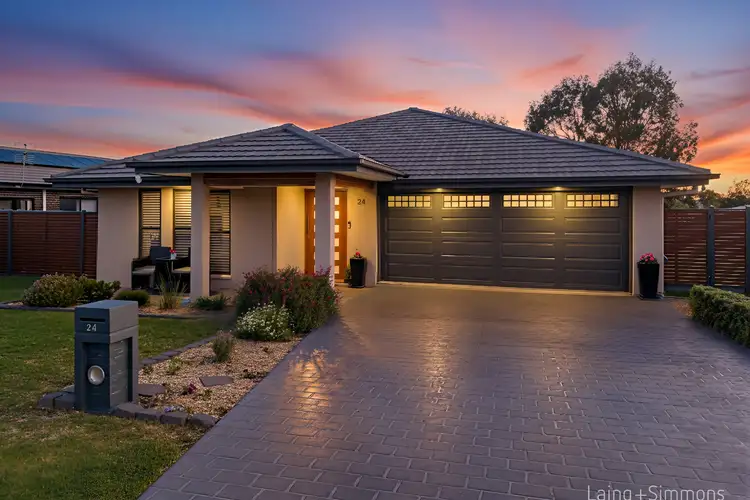 24 Grandview Crescent, Armidale NSW 2350