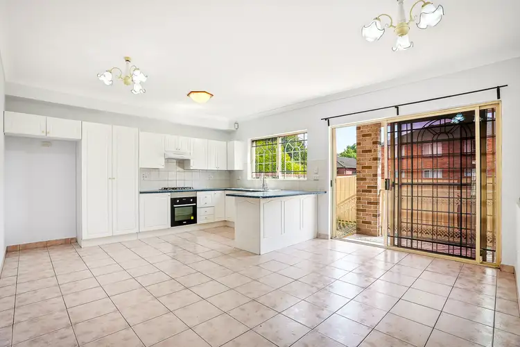 13/10-20 Fifth Avenue, Campsie NSW 2194