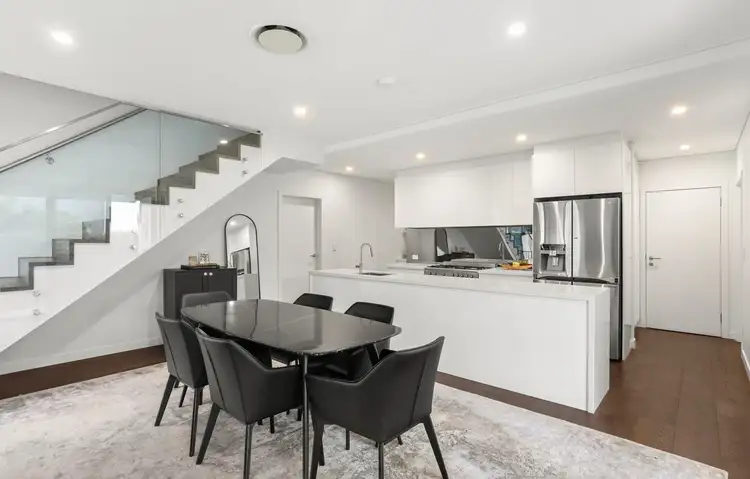 20B Dampier Street, Chifley NSW 2036