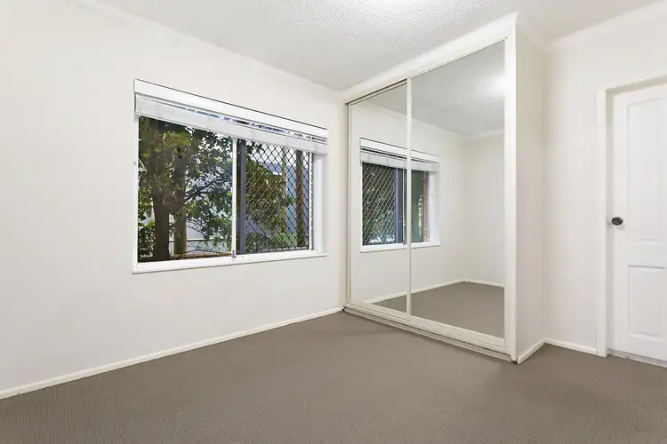 Third view of Homely apartment listing, 2/7 Clarence Avenue, Dee Why NSW 2099