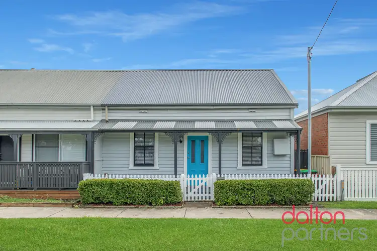 35 Hargrave Street, Carrington NSW 2294