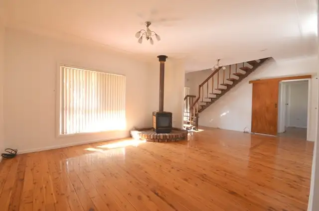 Fifth view of Homely house listing, 4 Isabelle Street, Seven Hills NSW 2147