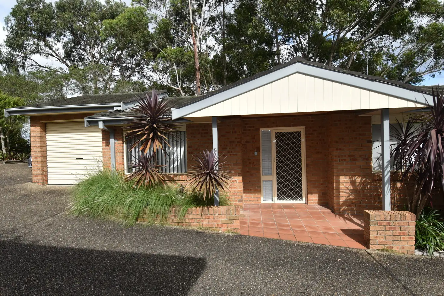 Main view of Homely villa listing, 5/115 The Grand Parade, Sutherland NSW 2232