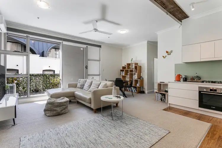 307/2-12 Smail Street