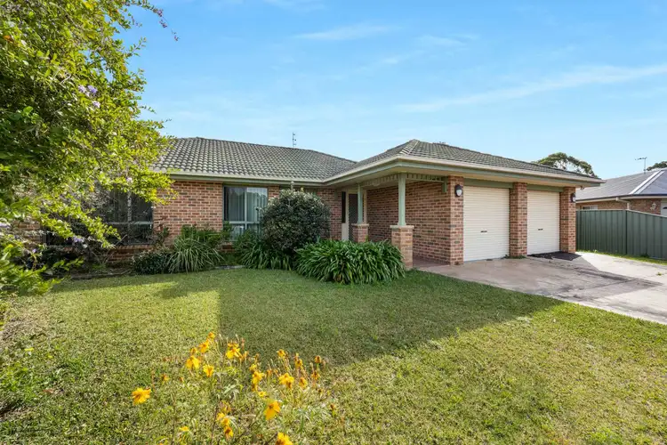 16 Nulla Place, St Georges Basin NSW 2540