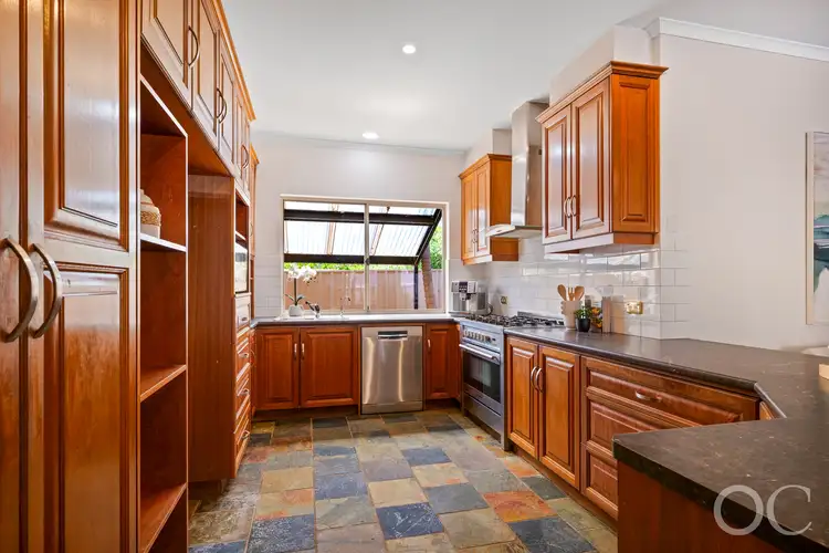 Sixth view of Homely house listing, 2 Heathcote Place, Onkaparinga Hills SA 5163