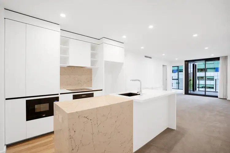 102/20 Allara Street