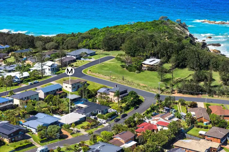 15 Canomie Street, Sapphire Beach NSW 2450