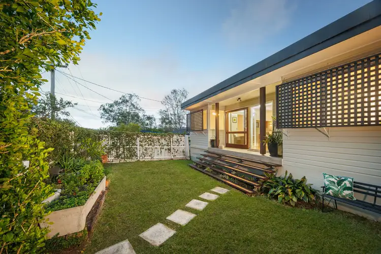 11 Balmore Street, Indooroopilly QLD 4068