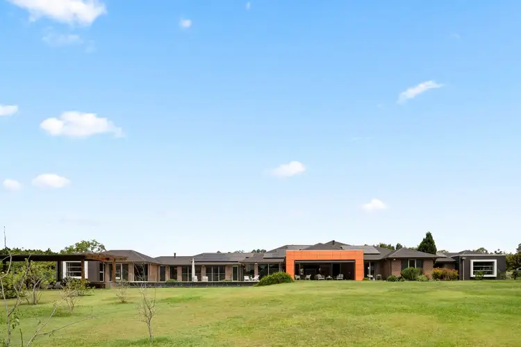 25 Warwick Lane, Samford Valley QLD 4520