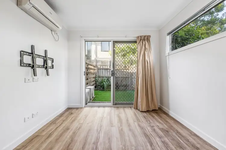 Third view of Homely studio listing, 6/233 Rathmines Street, Fairfield VIC 3078