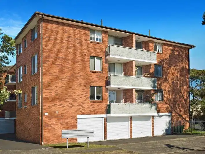 7/16 Grace Campbell Crescent