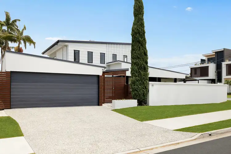 62 T E Peters Drive, Broadbeach Waters QLD 4218