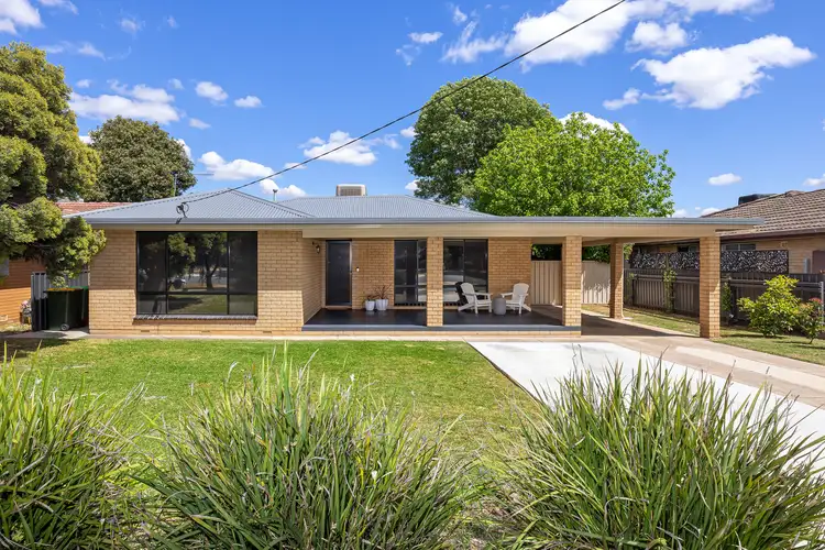 14 Main Street, Lake Albert NSW 2650
