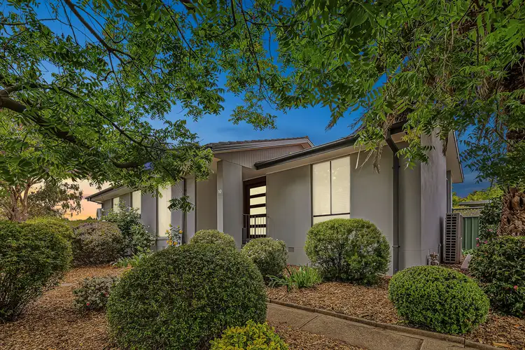 10 Cardew Crescent, Holder ACT 2611