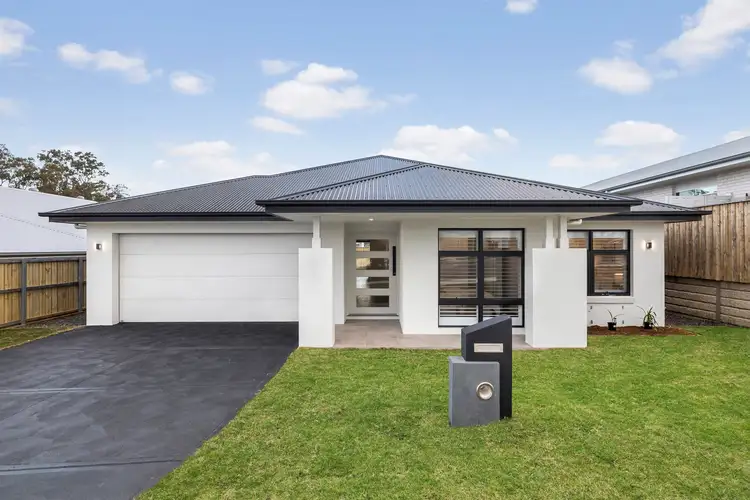 16 Steamcruiser Drive, Chisholm NSW 2322