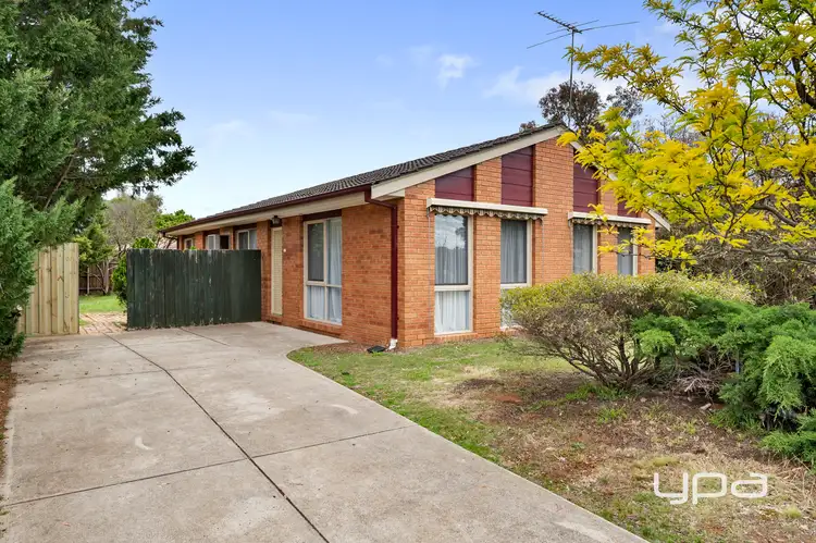 6 Lloyd Court, Brookfield VIC 3338