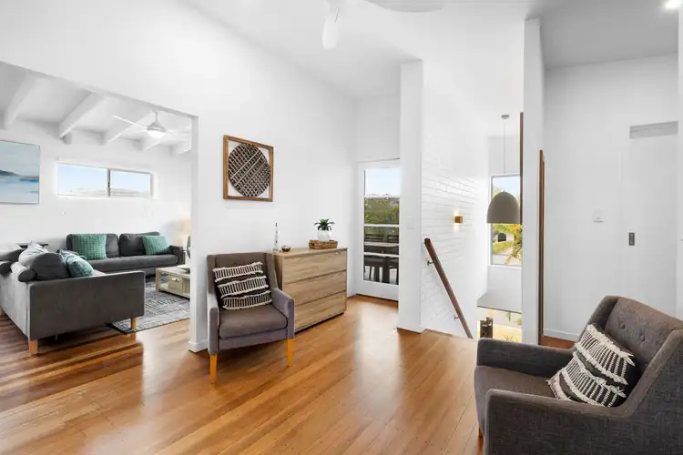 7b Arthur Street, Point Arkwright QLD 4573