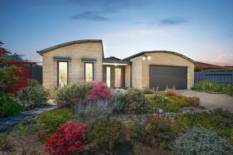 4 Glendenning Rise, Mornington VIC 3931