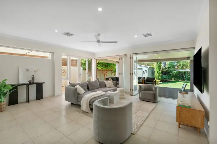 8 Wilson Terrace, Glenelg East SA 5045