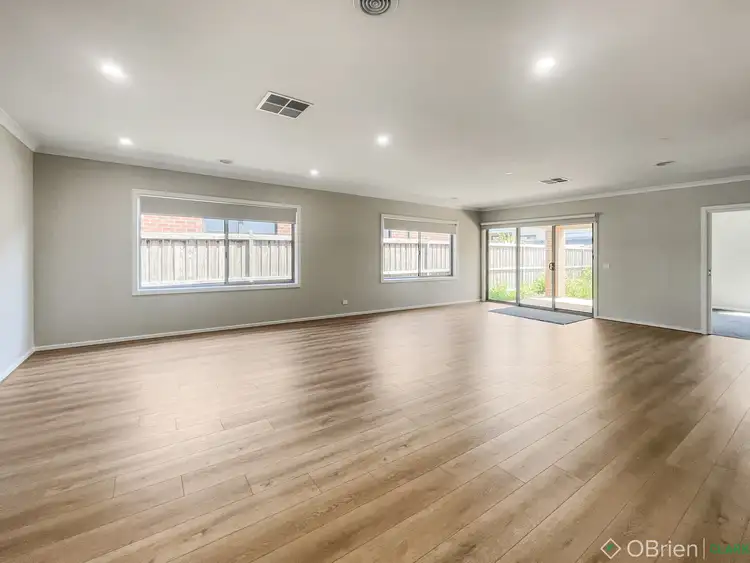 Second view of Homely house listing, 8 Meadowbrook Crescent, Warragul VIC 3820