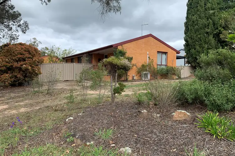 1 Simson Place, Kambah ACT 2902