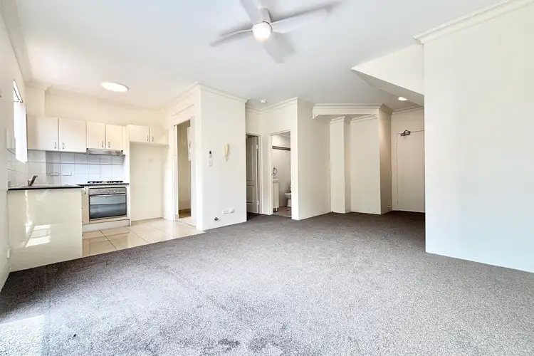 17/76-78 Courallie Avenue