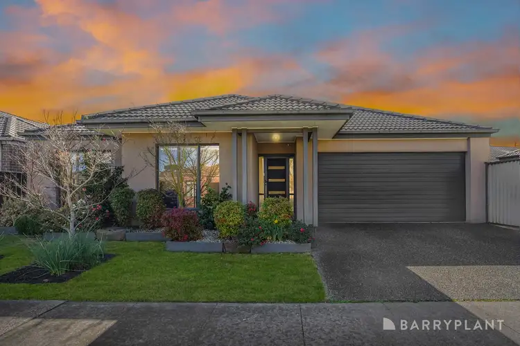 4 Camdolle Close, Pakenham VIC 3810