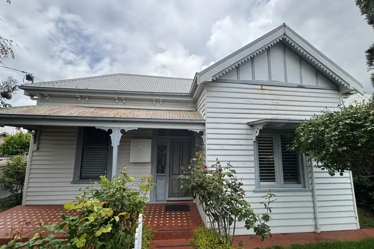 18 Cowan Street, Lake Wendouree VIC 3350