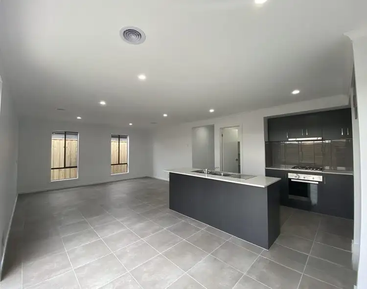 19 Sanctum Drive, Weir Views VIC 3338