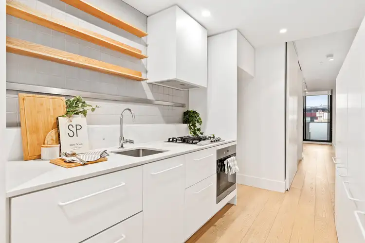 214/20 Camberwell Road