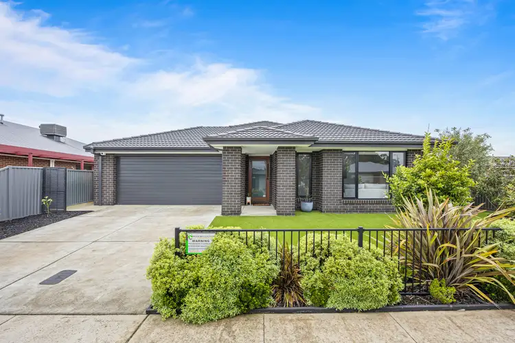 16 Cromie Street, Miners Rest VIC 3352