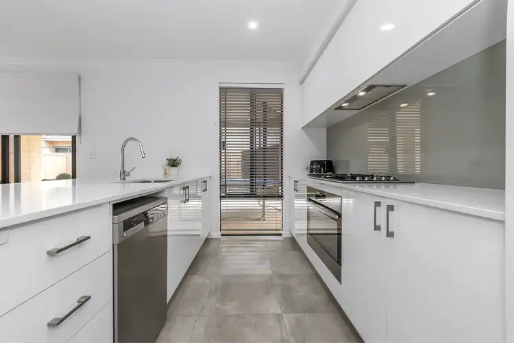 Fifth view of Homely house listing, 40 Middle Parkway, Canning Vale WA 6155