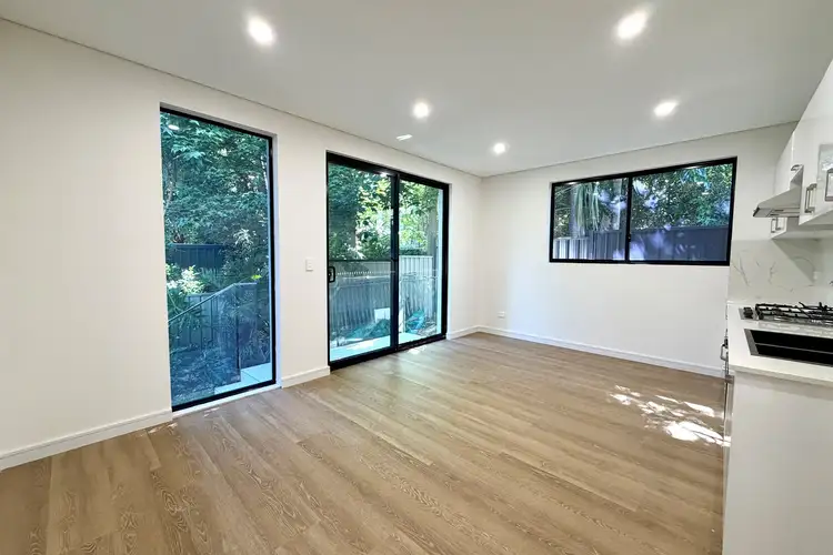 GrannyFlat/22 Miretta Place, Castle Hill NSW 2154